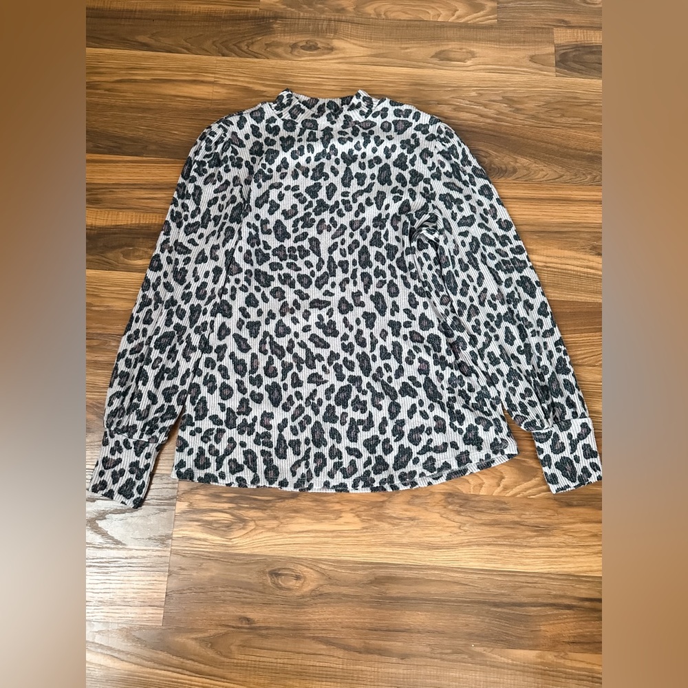 Leopard top